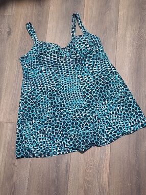 Swimsuit Women's Teal Cheetah Print Dress Swim Adjustable Straps Plus Size 18W
